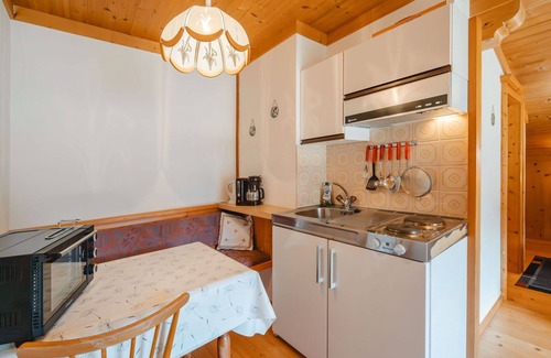 Sankt Martin bei Lofer Villa | Cosy apartment in villa for 2 people with pets allowed