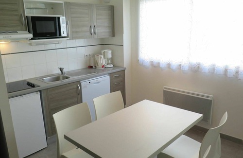 Vieux-Boucau-les-Bains Apartment | Cosy apartment for 4 guests with WIFI, TV and parking