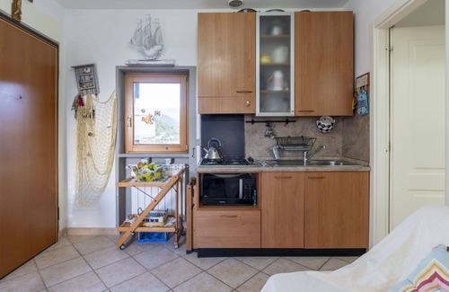 San Bartolomeo al Mare Apartment | Cosy apartment for 4 people with WIFI and balcony