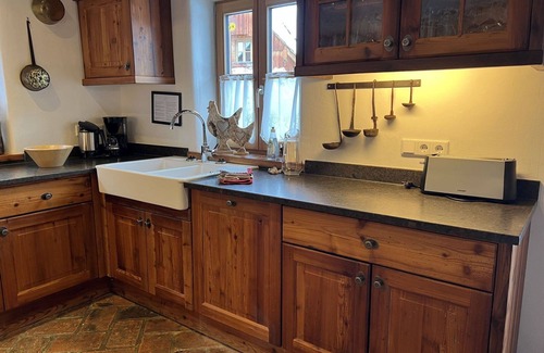 Sankt Michael im Lungau House | Cosy apartment in villa with WIFI, TV, terrace, pets allowed, panoramic view and parking