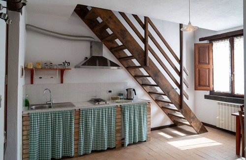 Citta Sant'Angelo Apartment | Cosy apartment for 4 people with WIFI, pool, A/C, TV, patio, pets allowed and parking