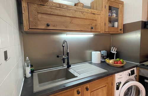 Arinsal Apartment | Cosy apartment, terrace, parking and ski room