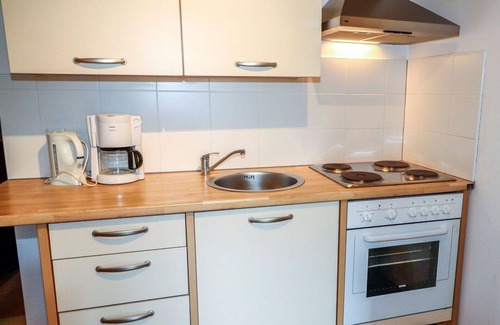 Muhldorf Apartment | Cosy apartment for 8 guests with WIFI, TV, balcony and parking