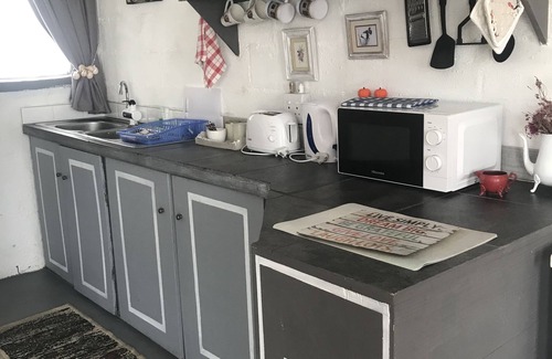 Betty's Bay Apartment | Cosy apartment, close vicinity to beaches and local attractions
