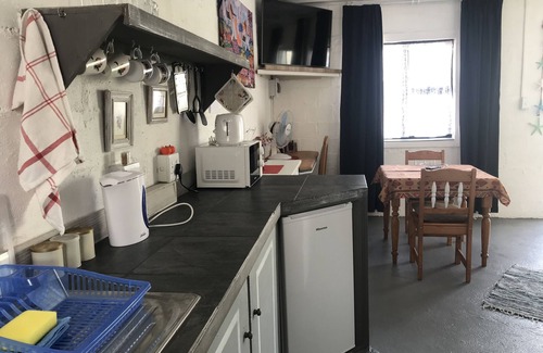 Betty's Bay Apartment | Cosy apartment, close vicinity to beaches and local attractions