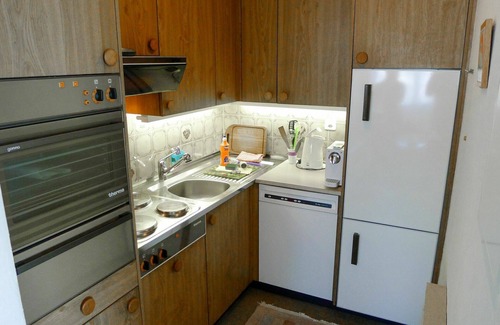 Rigi Kaltbad Apartment | Cosy apartment for 3 people with WIFI, TV, balcony, panoramic view and parking