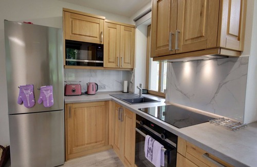 Tanvald Apartment | Cosy apartment for 4 guests with WIFI, TV and terrace