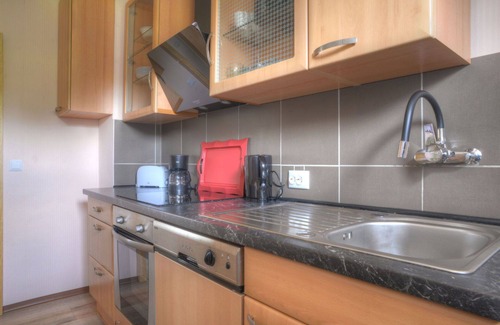 Bromskirchen Apartment | Cosy apartment for 4 people with WIFI, TV, balcony, pets allowed, panoramic view and parking