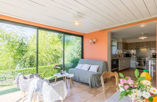 Daoulas Apartment | Cosy apartment for 2 guests with WIFI, TV and pets allowed