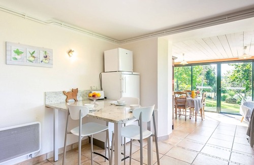 Daoulas Apartment | Cosy apartment for 2 people with WIFI, TV, pets allowed and parking