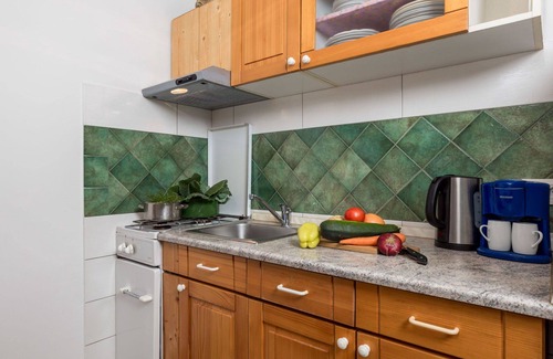 Donji Kraj Apartment | Cosy apartment for 2 people with WIFI, A/C, TV, terrace and parking