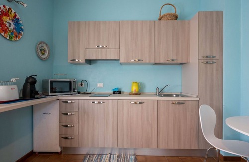 Omegna Apartment | Cosy apartment for 2 people with WIFI, TV, patio, pets allowed and parking