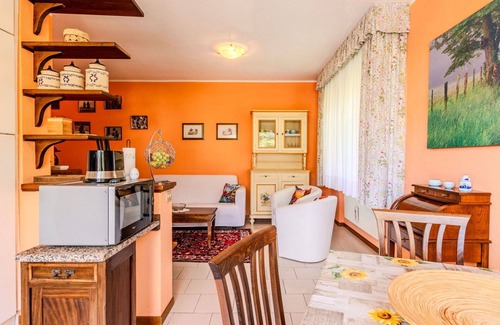 Porlezza Apartment | Cosy apartment for 3 guests with WIFI, TV and balcony
