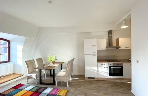 Zittau Apartment | Cosy apartment for 3 people with WIFI, TV, pets allowed and parking