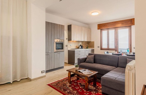 Vignola Apartment | Cosy apartment for 4 guests with WIFI, TV, balcony, pets allowed and parking