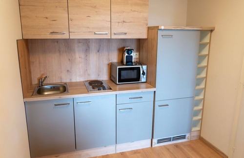 Strobl Apartment | Cosy apartment for 4 guests with WIFI, TV and balcony