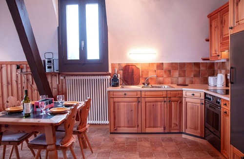 Villars-sur-Ollon Apartment | Cosy apartment for 4 guests with TV and balcony