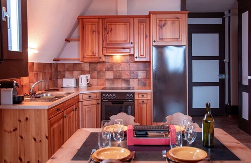 Villars-sur-Ollon Apartment | Cosy apartment for 4 guests with TV and balcony