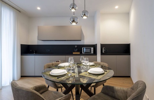 Chiavenna Apartment | Cosy apartment for 4 people with WIFI, A/C, TV, terrace and parking