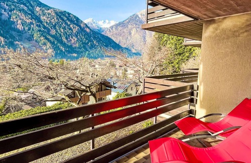 Pinzolo Apartment | Cosy apartment for 4 guests with A/C, WIFI, TV and terrace