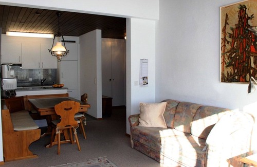 Acletta Apartment | Cosy apartment for 4 people with WIFI, TV, balcony, pets allowed and parking