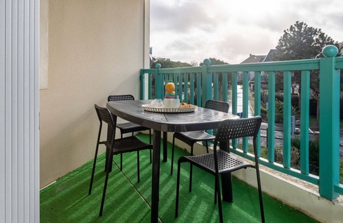 Port Guillaume Apartment | Cosy apartment for 4 people with pool, WIFI, TV and terrace