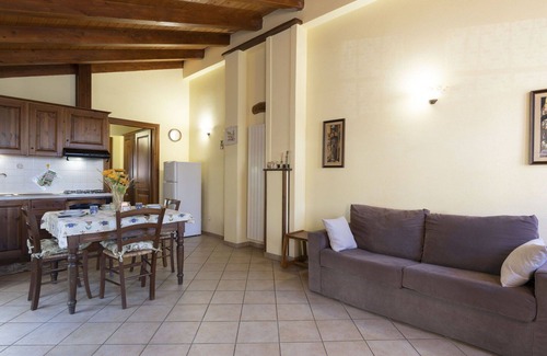 Borgo Apartment | Cosy apartment for 4 people with WIFI, TV, patio, pets allowed, panoramic view and parking