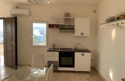 Matino Apartment | Cosy apartment for 4 people with WIFI, A/C, TV, patio and pets allowed