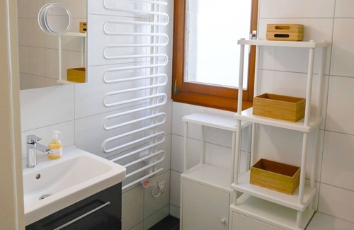 Davos Apartment | Cosy apartment for 4 people with WIFI, TV, terrace, panoramic view and parking