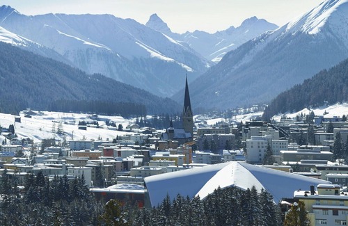 Davos Apartment | Cosy apartment for 4 people with WIFI, TV, terrace, panoramic view and parking