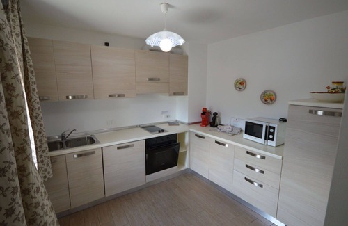 Ovasta Apartment | Cosy apartment for 4 people with WIFI, TV, balcony, pets allowed and parking