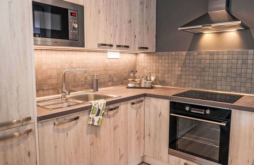 Jachymov Apartment | Cosy apartment for 5 guests with WIFI, TV, panoramic view and parking