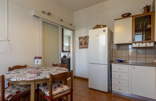 Peretola Apartment | Cosy apartment for 5 people with WIFI, A/C, TV, terrace, panoramic view and parking