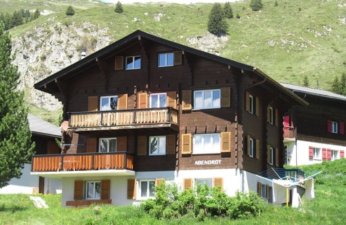 Riederalp Apartment | Cosy apartment for 6 people with WIFI, TV and pets allowed