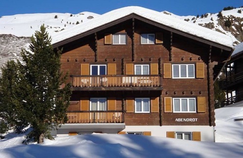 Riederalp Apartment | Cosy apartment for 6 people with WIFI, TV and pets allowed