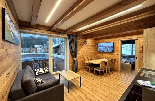 Pec pod Snezkou Apartment | Cosy apartment for 6 people with WIFI, hot tub, TV, terrace and panoramic view