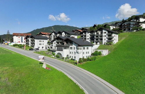 Falera Apartment | Cosy apartment for 6 guests with WIFI, pool, TV, balcony, panoramic view and parking