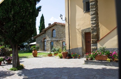 Pian di Sco Apartment | Cosy apartment for 6 guests with WIFI, pool, TV and parking
