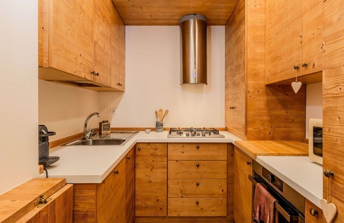 Pinzolo Apartment | Cosy apartment for 6 people with WIFI, TV and patio