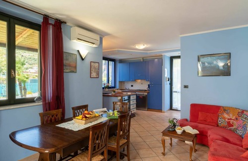 Piani-Ciapin Apartment | Cosy apartment for 6 guests with A/C, WIFI, pool, TV, terrace, pets allowed and parking