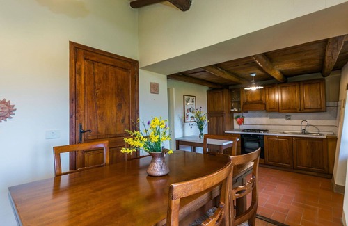 Bivio Pozzo Apartment | Cosy apartment for 6 guests with pool, WIFI, TV, patio, panoramic view and parking