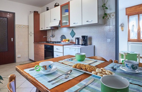 Livo Apartment | Cosy apartment for 6 people with WIFI, hot tub, TV, terrace and pets allowed
