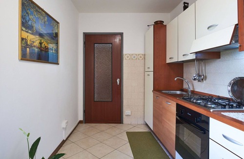 Livo Apartment | Cosy apartment for 6 people with WIFI, hot tub, TV, terrace and pets allowed