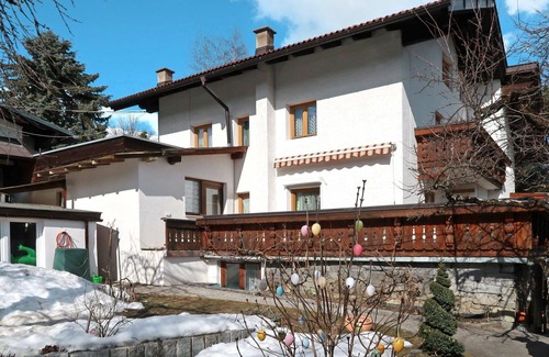 Imst Apartment | Cosy apartment for 8 guests with WIFI, TV, terrace, pets allowed and parking