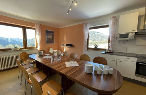 Sonnenberg Apartment | Cosy apartment for 14 guests with WIFI, TV, balcony and pets allowed