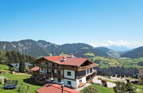 Wildschoenau Apartment | Cosy apartment for 4 people with WIFI, TV and balcony