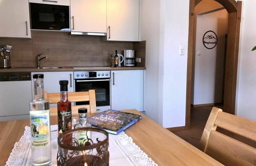 Wildschoenau Apartment | Cosy apartment for 2 people with WIFI, TV and patio