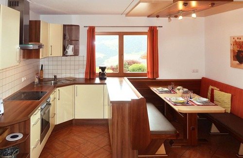 Muhlthal Apartment | Cosy apartment for 8 people with WIFI, TV, balcony and parking