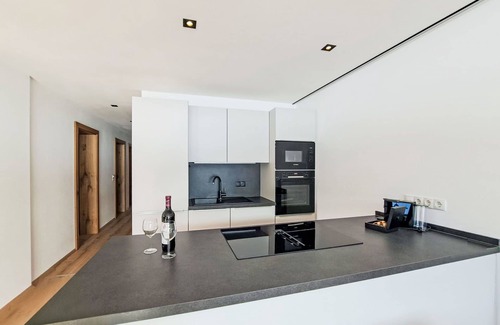 Wildschoenau Apartment | Cosy apartment for 12 people with WIFI, TV and balcony