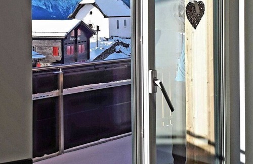Bettmeralp Apartment | Cosy apartment for 6 people with WIFI, TV and balcony